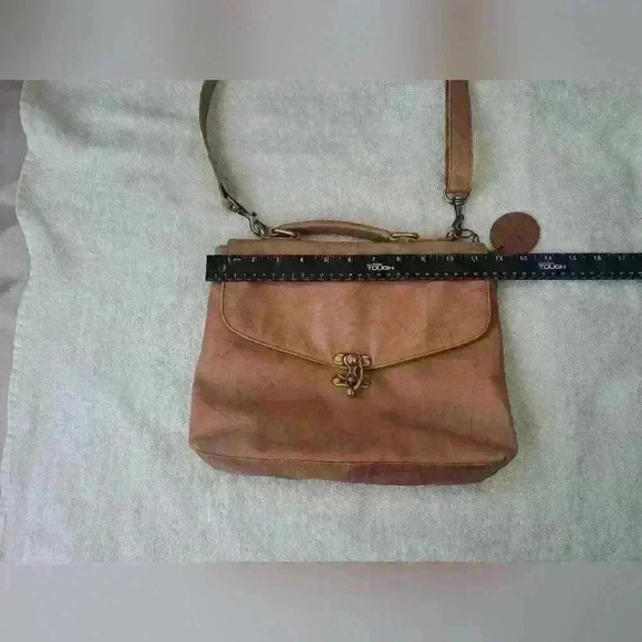 BOLLA Classic Soft Leather Messenger Bag Crossbody Light Brown Handbag Purse - Picture 10 of 16